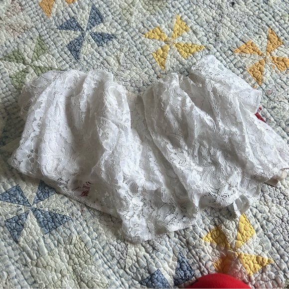 Guess White Lace Women's Top - Picture 2 of 2